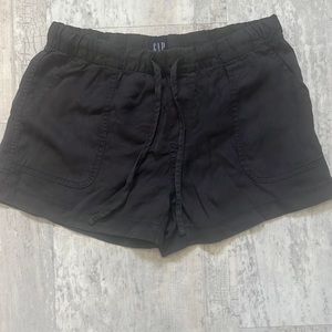 Gap Shorts Small